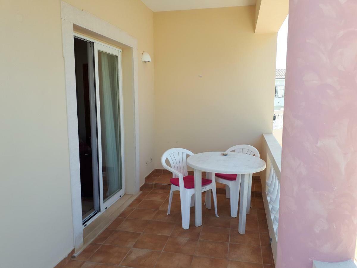 Golfinho Guest house *